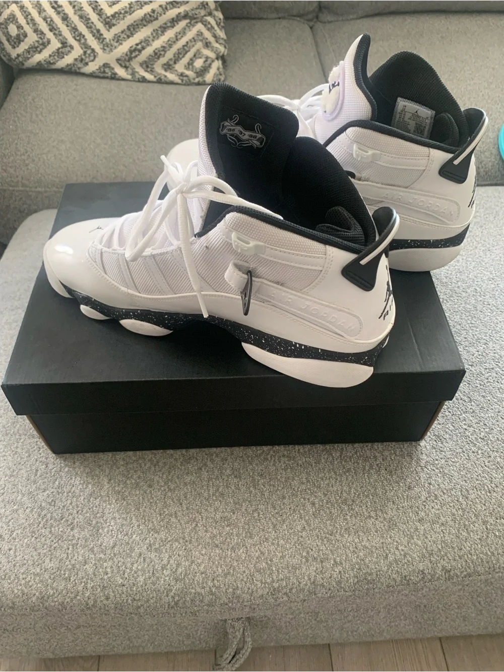 Jordan White/Black Air Jordan 6 Rings Sneakers